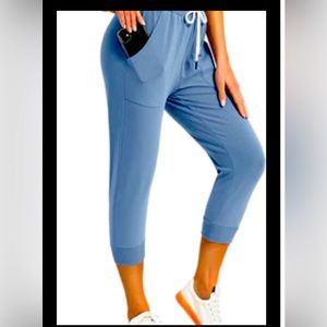 BRAND NEW blue Capri small pants by puli